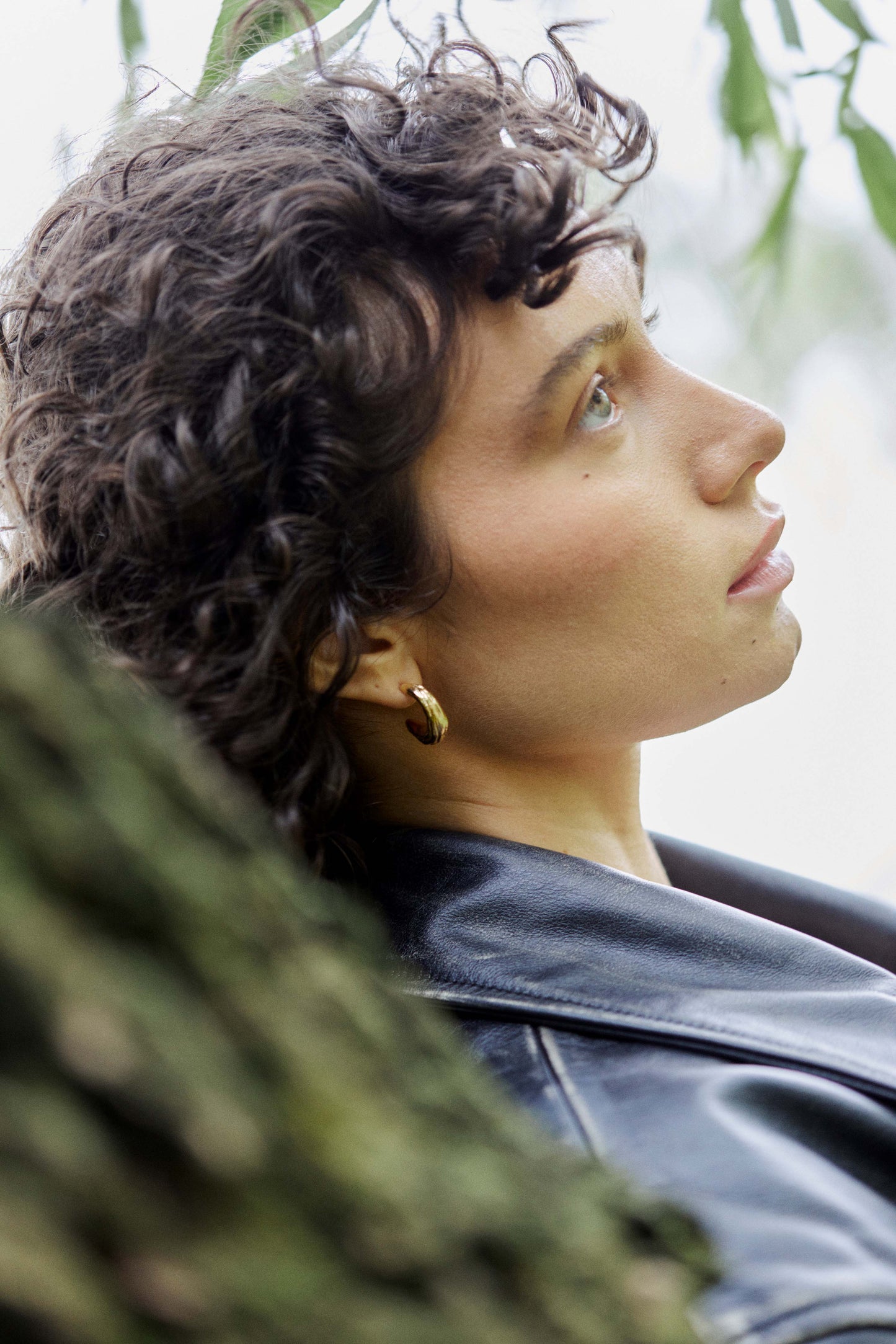 the-flaming-moon-hoop-earrings-gold-andre-jewelry