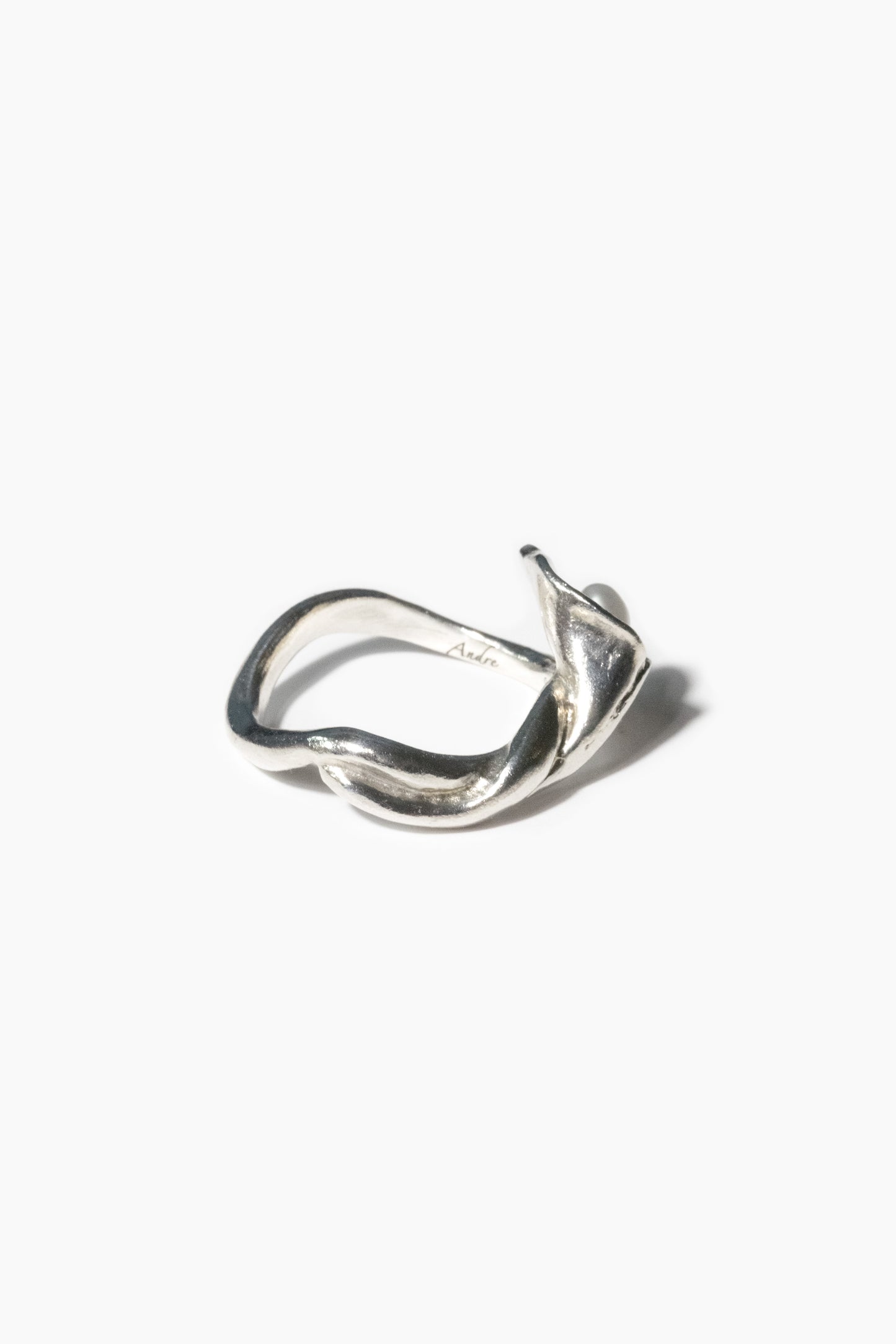 andre-jewelry-calla-lily-pearl-ring