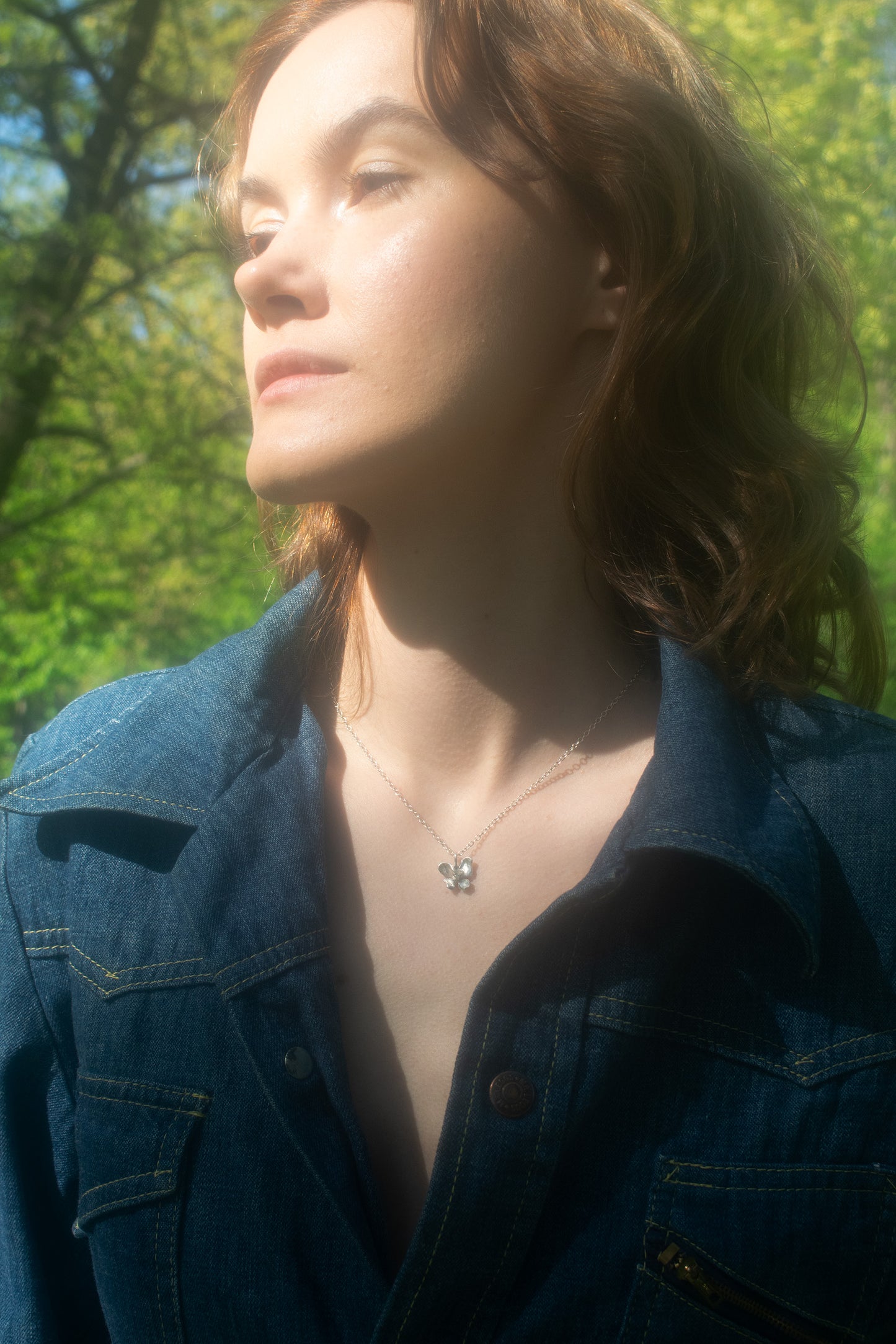 andre-jewelry-dancing-butterfly-necklace-silver