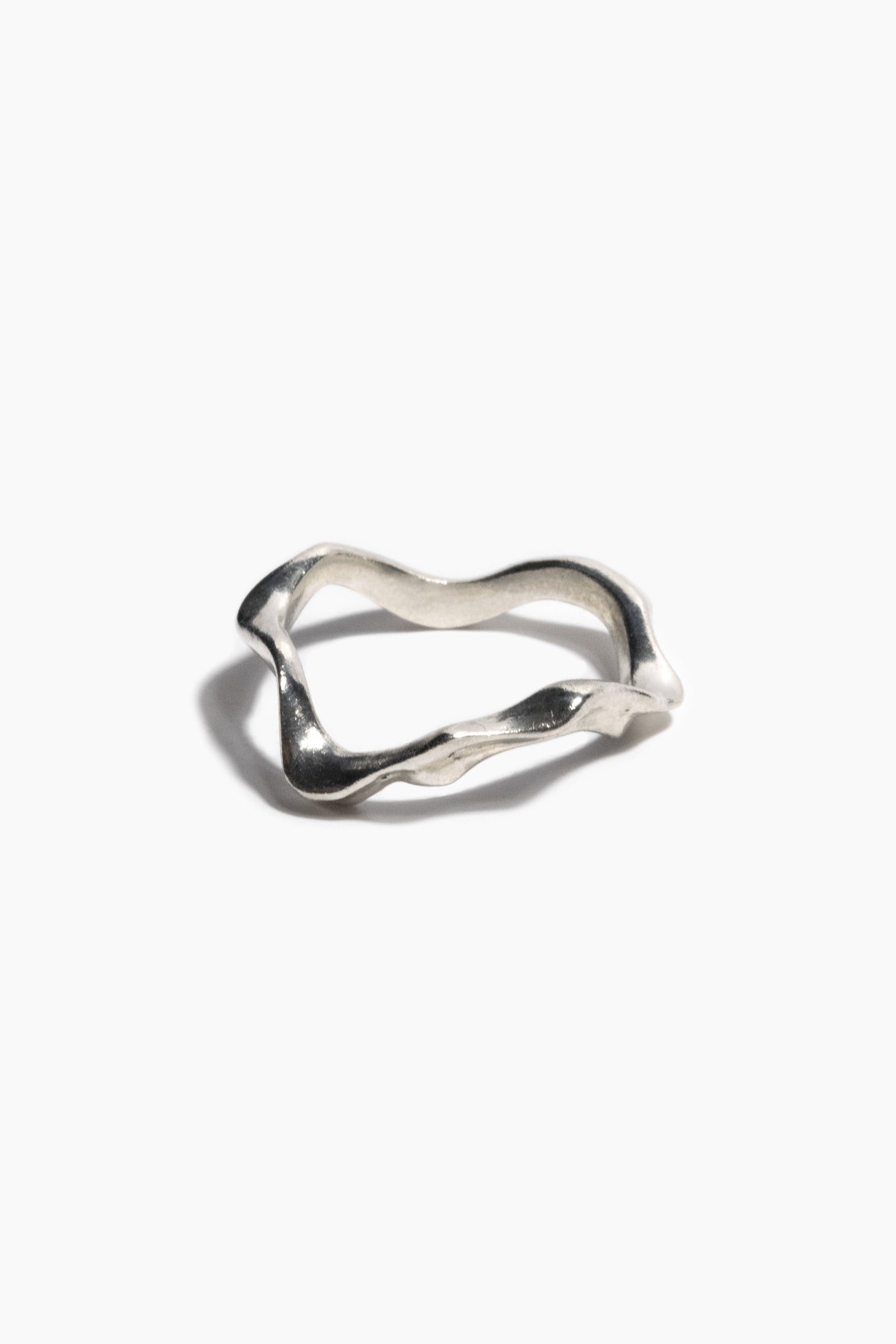 andre-jewelry-dancing-ring-silver