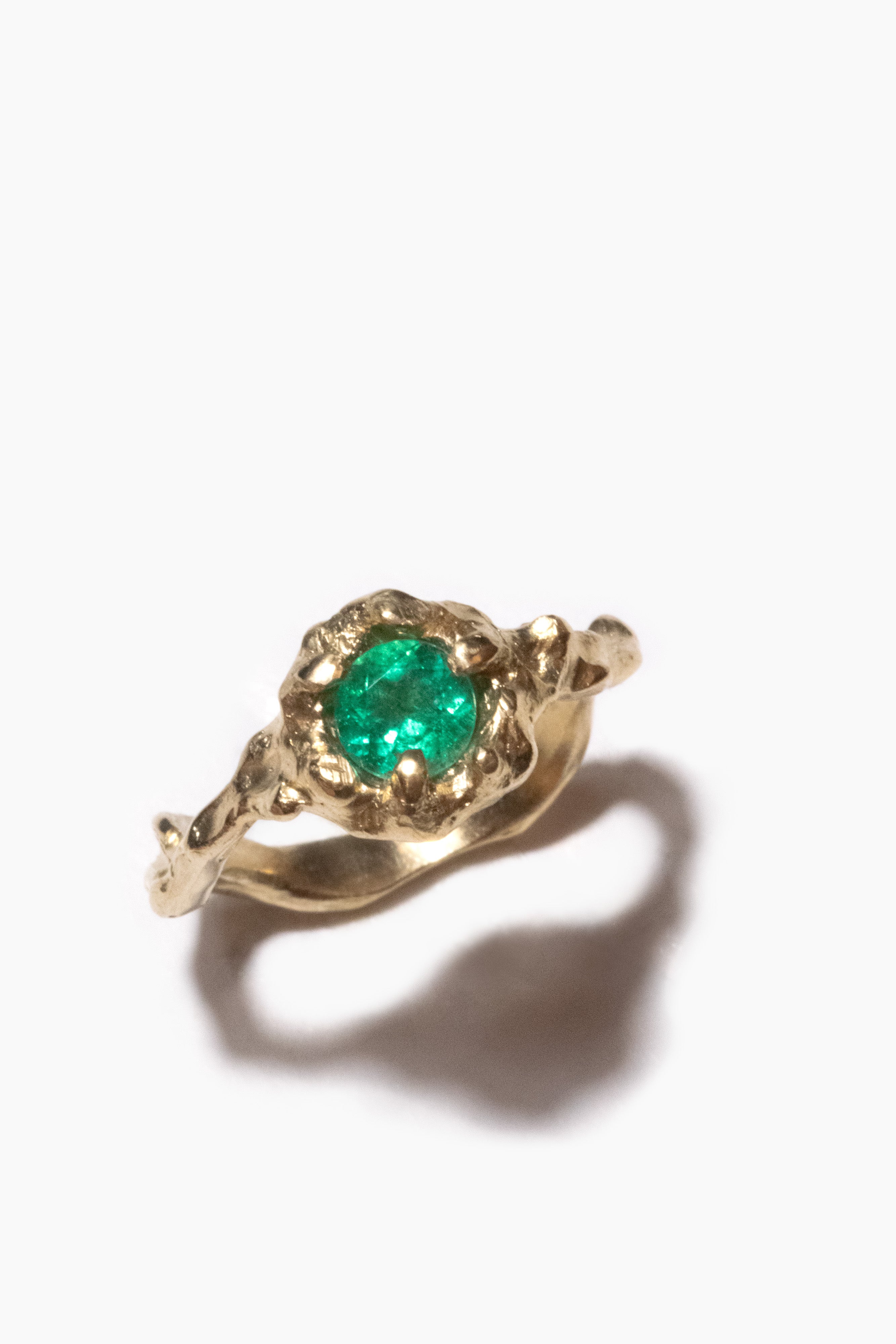 andre-jewelry-emerald-rebirth-ring