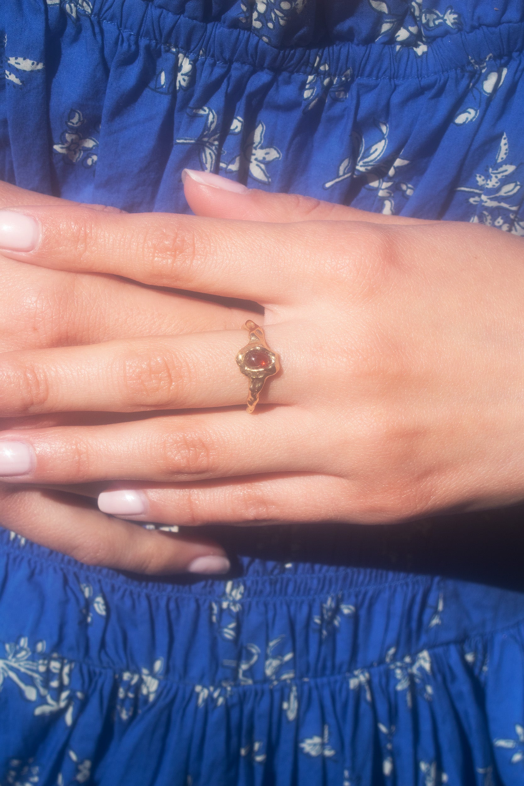 andre-jewelry-garnet-hope-ring