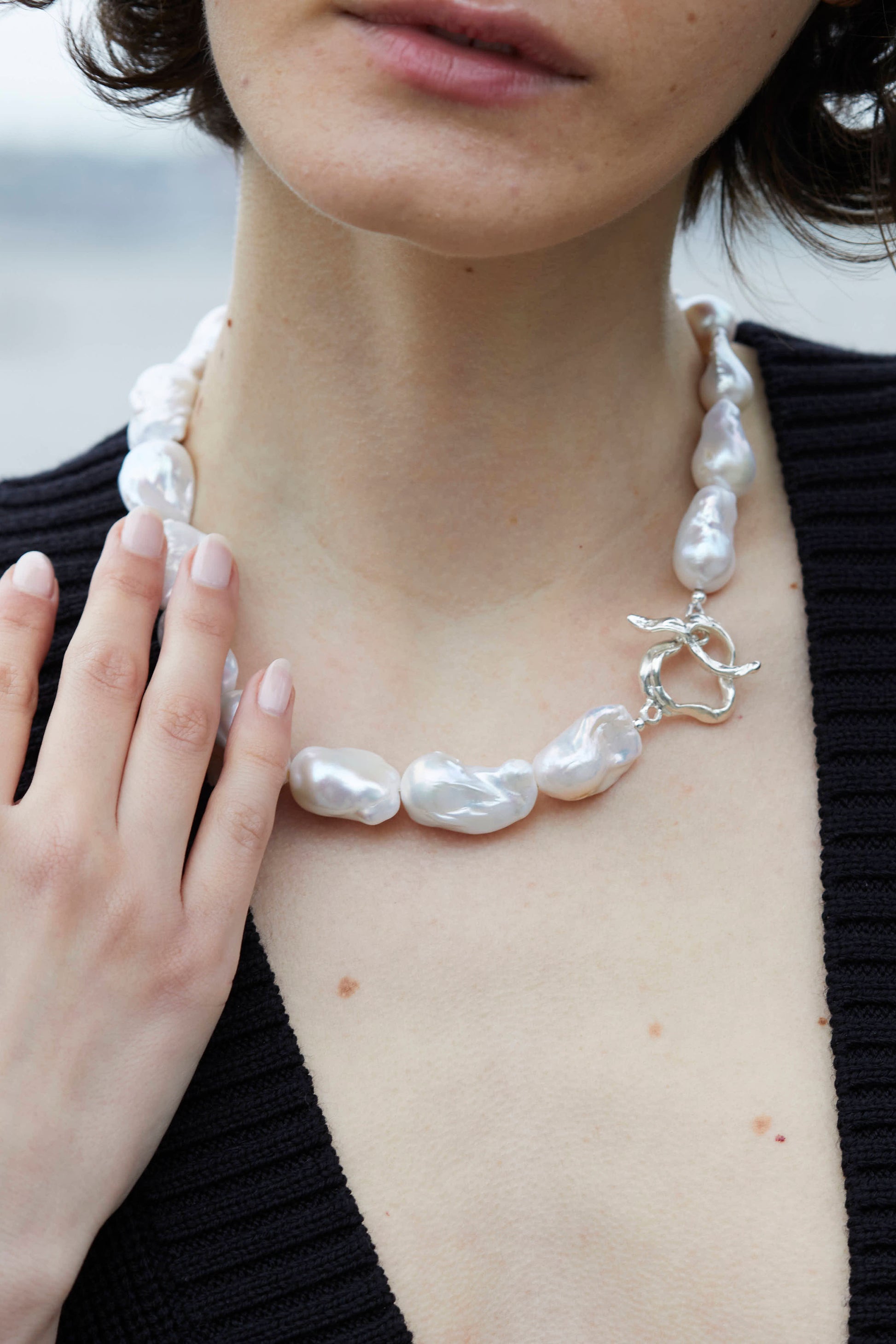 The-palette-baroque-pearl-necklace-andre-jewelry