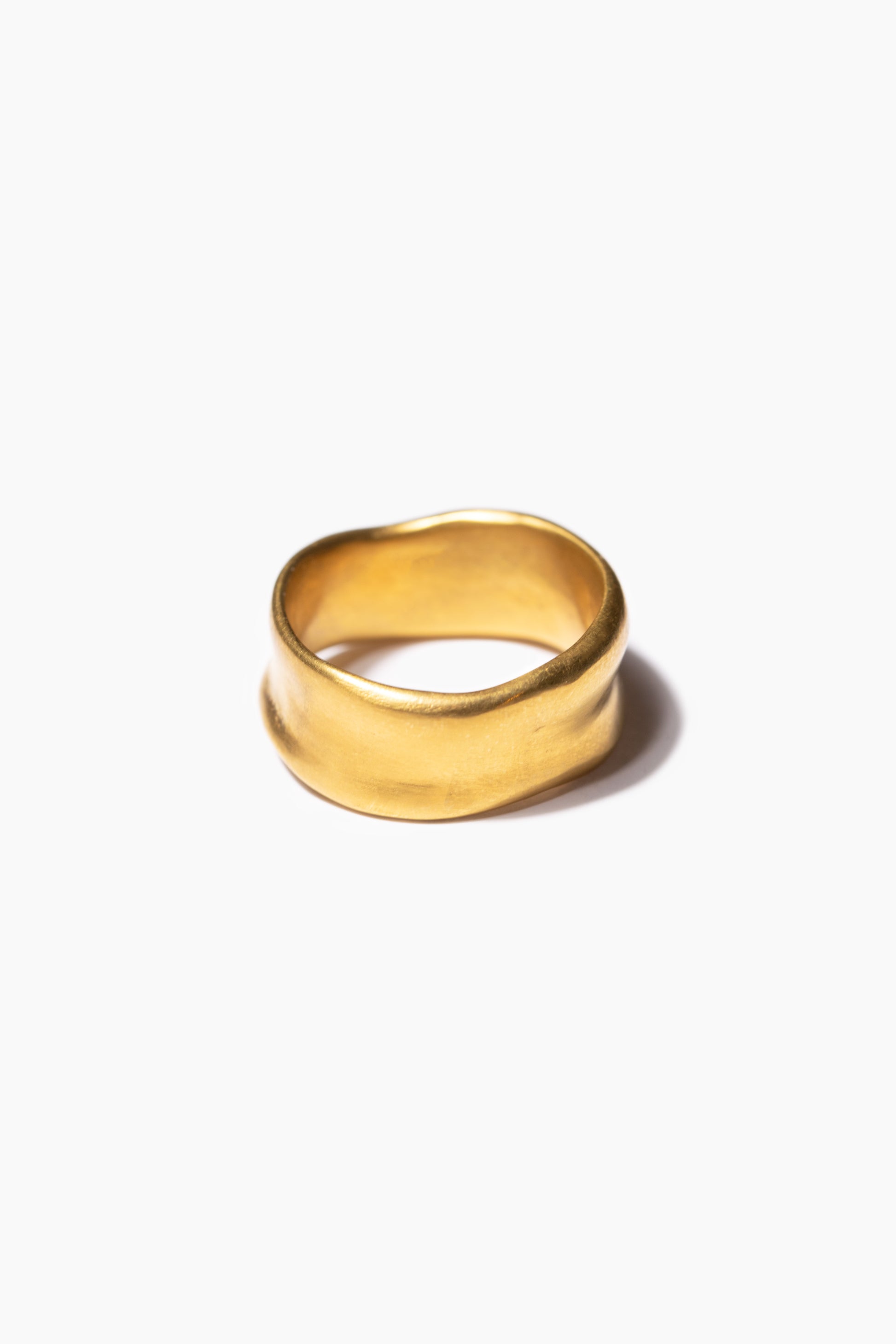 amulet-ring-gold-andre-jewelry