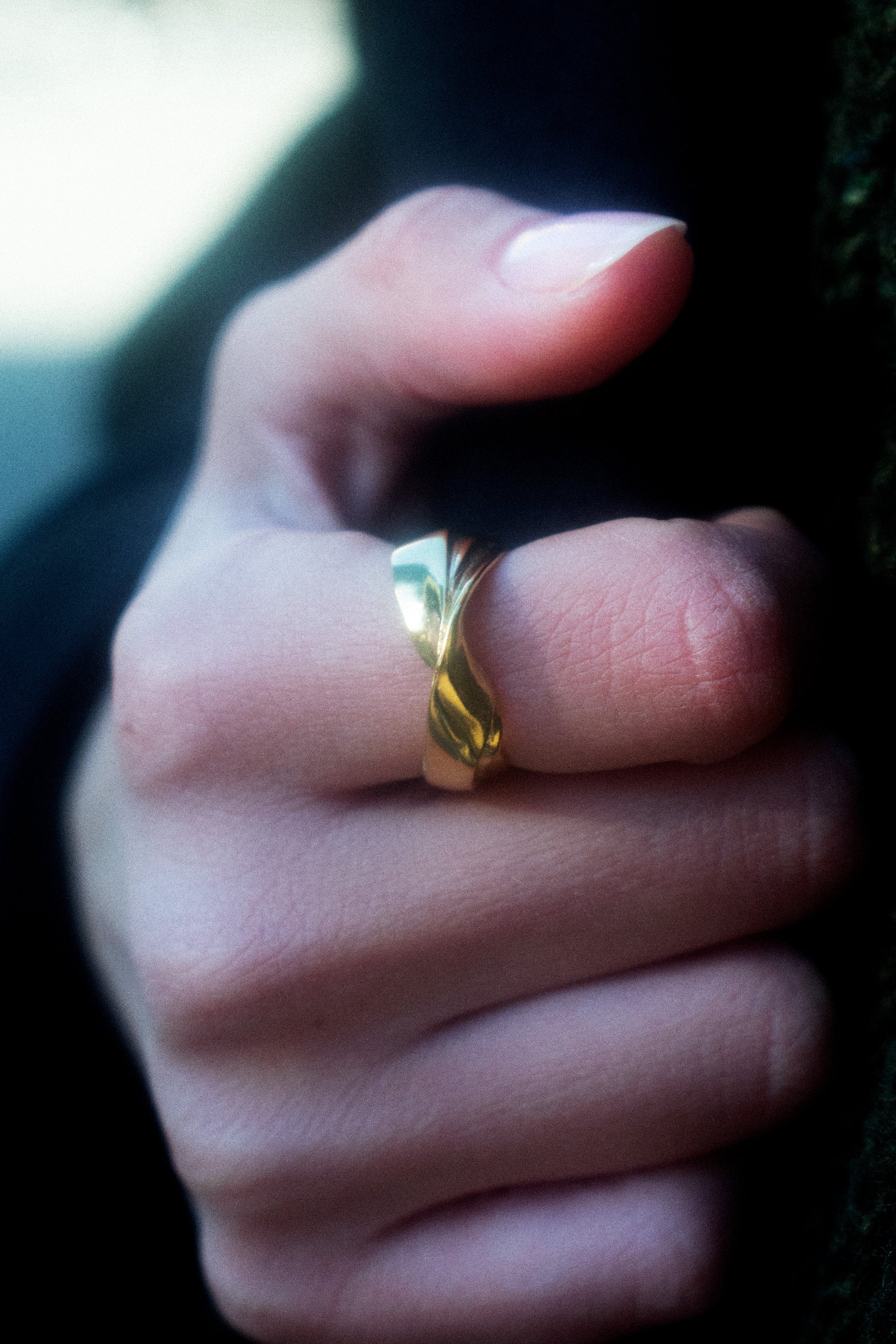 bow-ring-gold-andre-jewelry