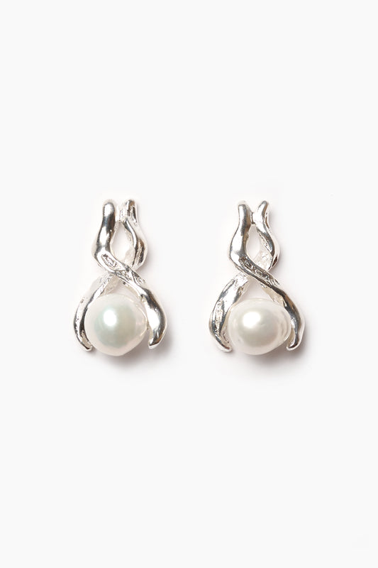 daffodile-pearl-earrings-andre-jewelry