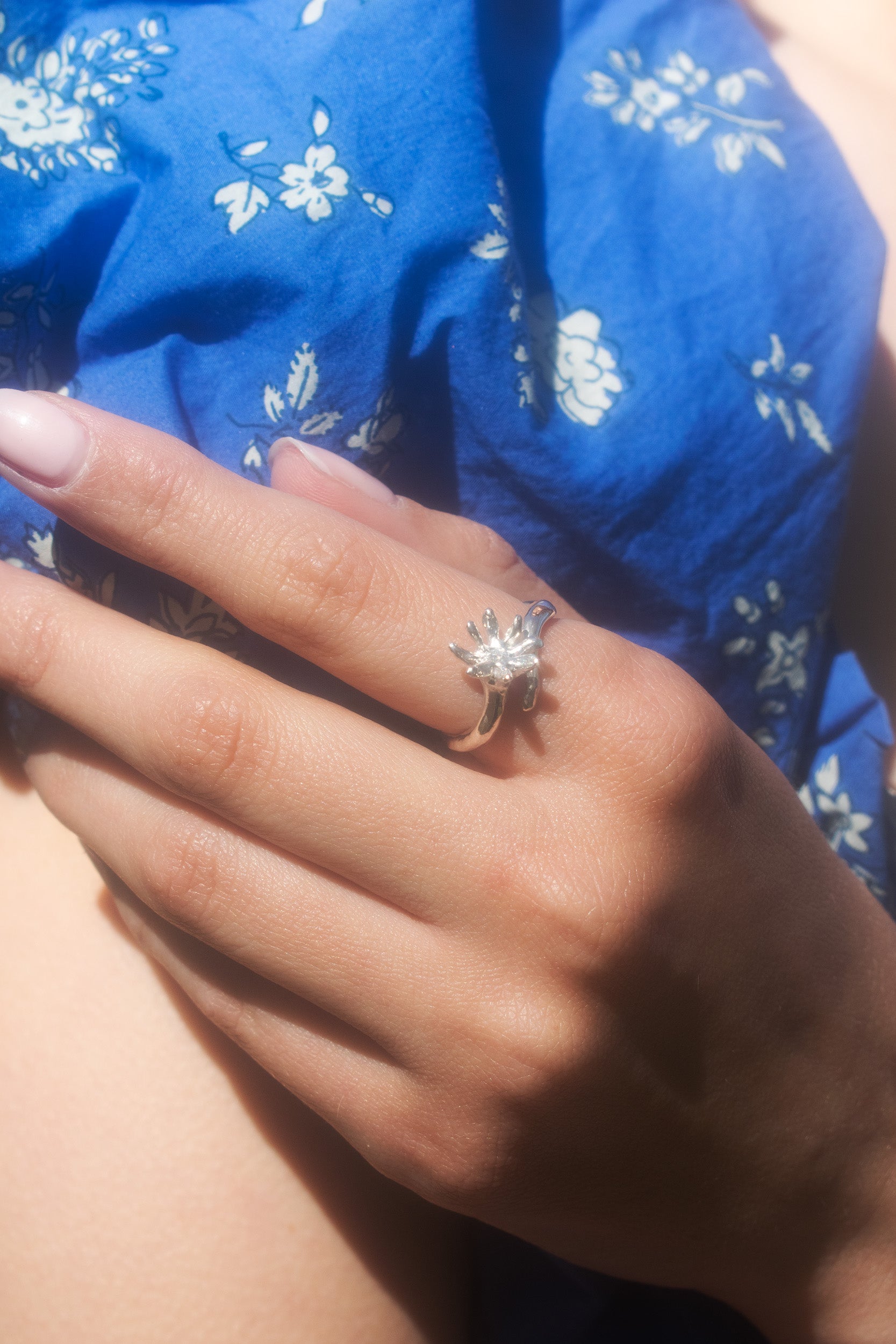 andre-jewelry-daisy-diamond-ring