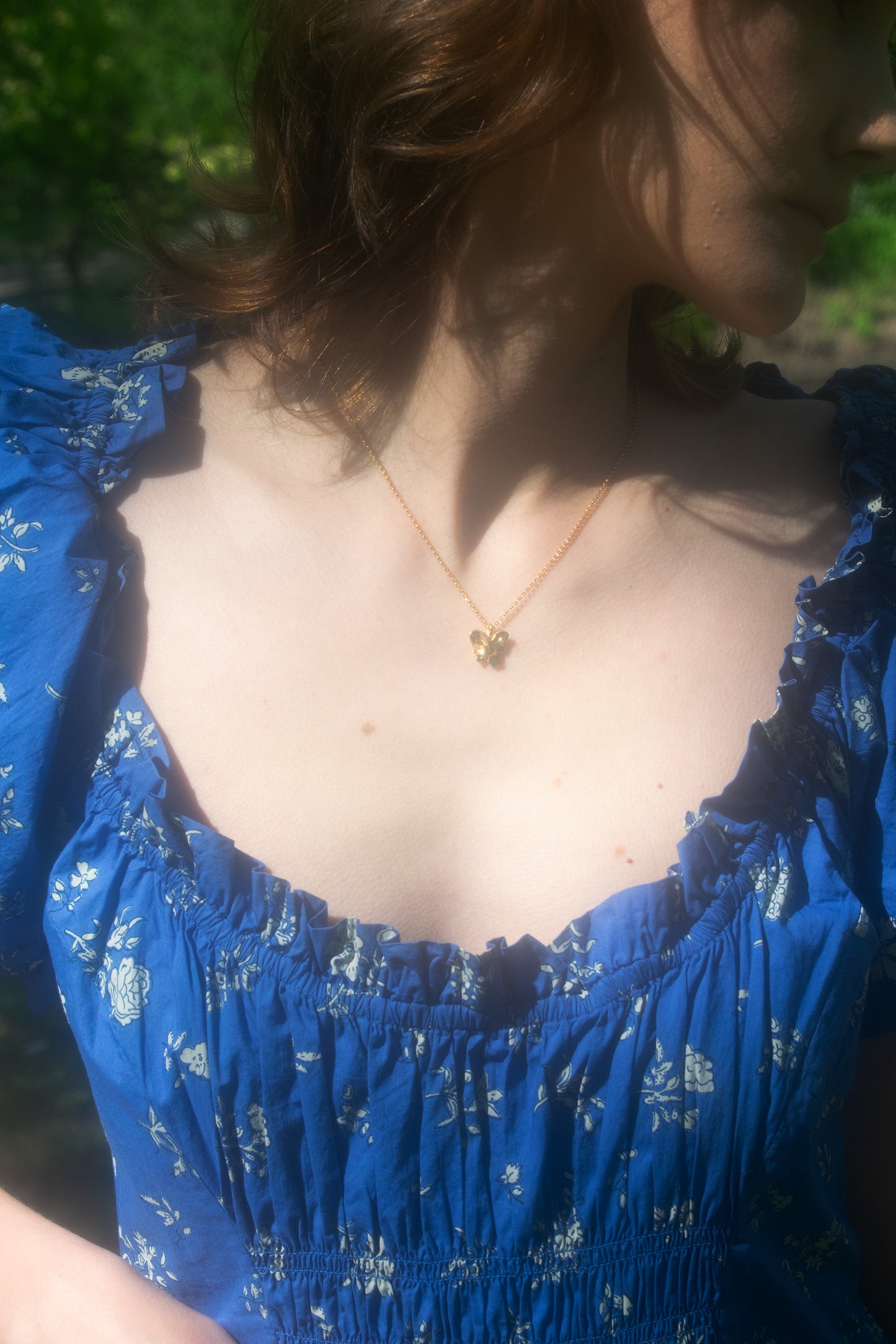 andre-jewelry-dancing-butterfly-necklace-gold