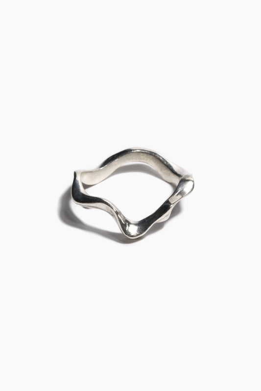 andre-jewelry-dancing-ring-silver