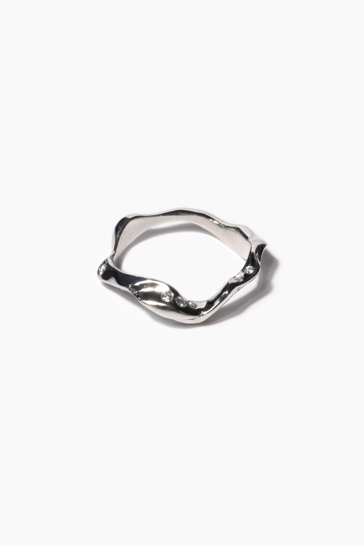 andre-jewelry-diamonds-on-the-lake-ring