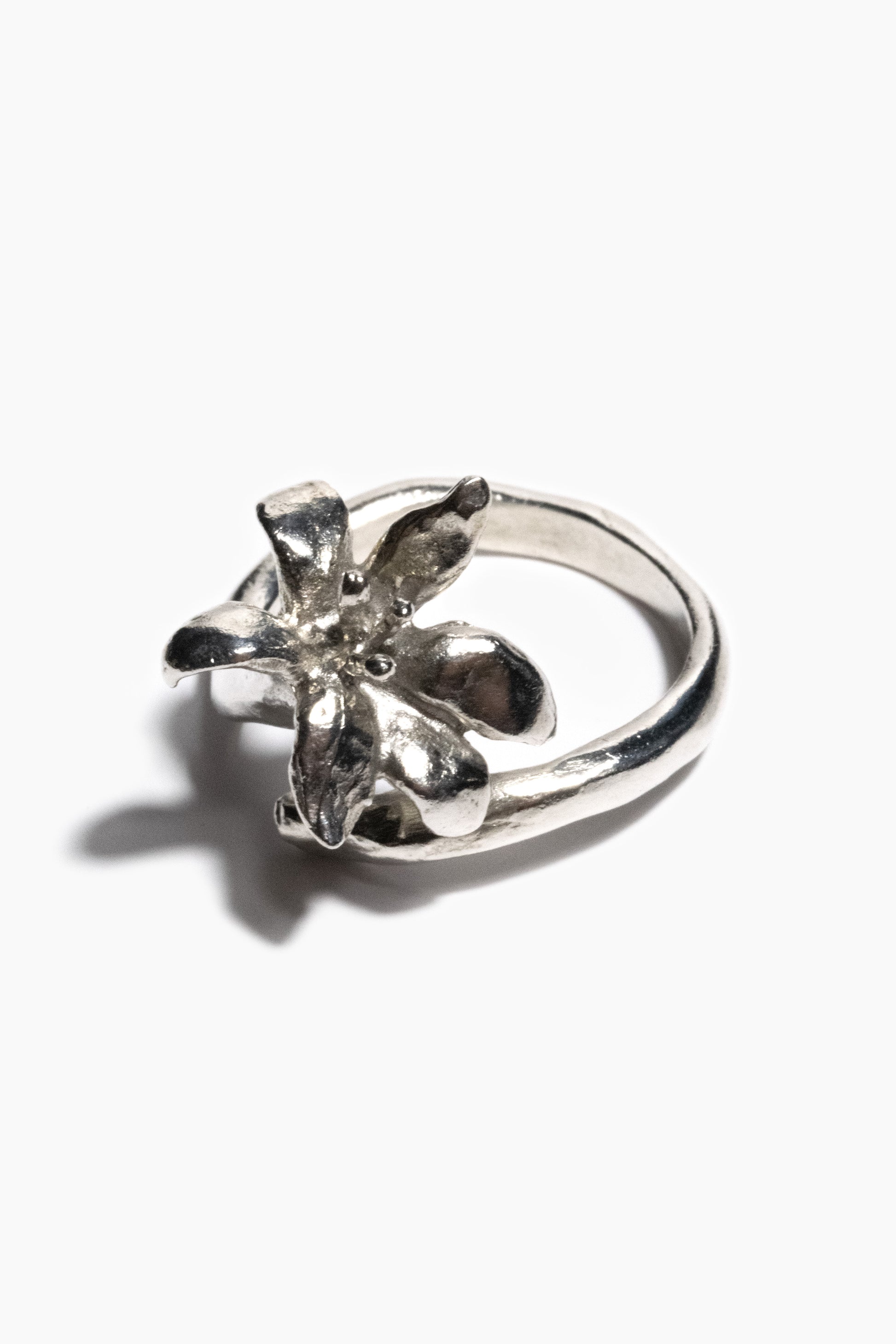 andre-jewelry-lily-ring