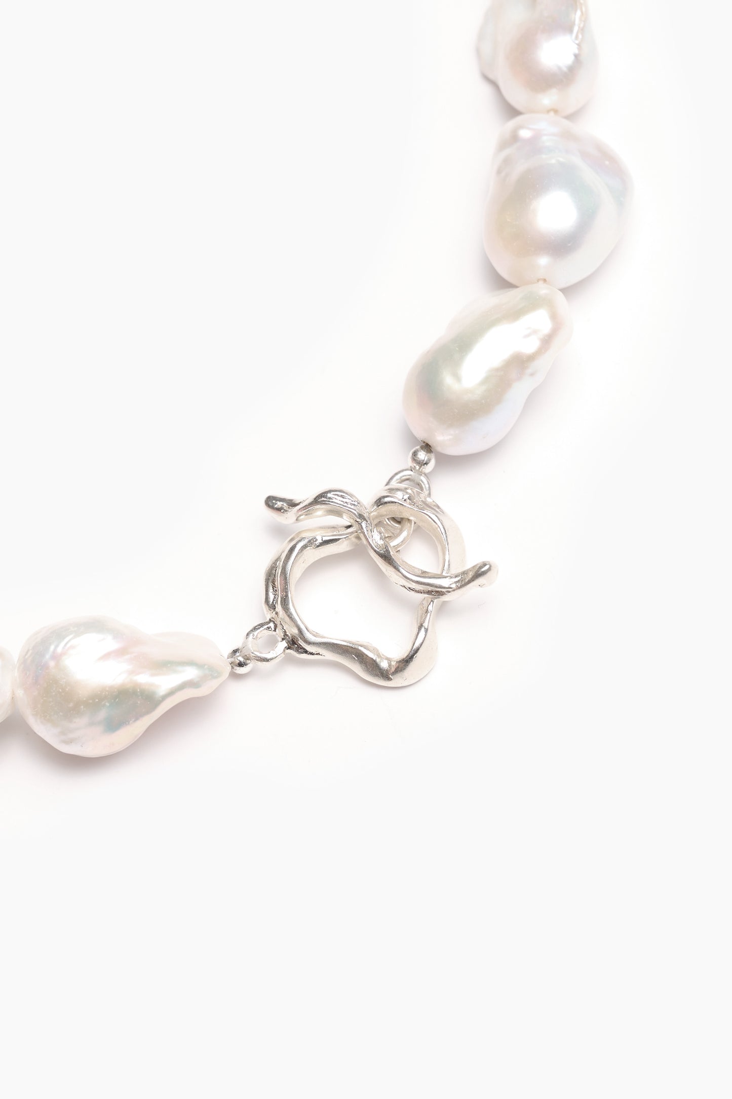 palette-baroque-pearl-necklace-andre-jewelry