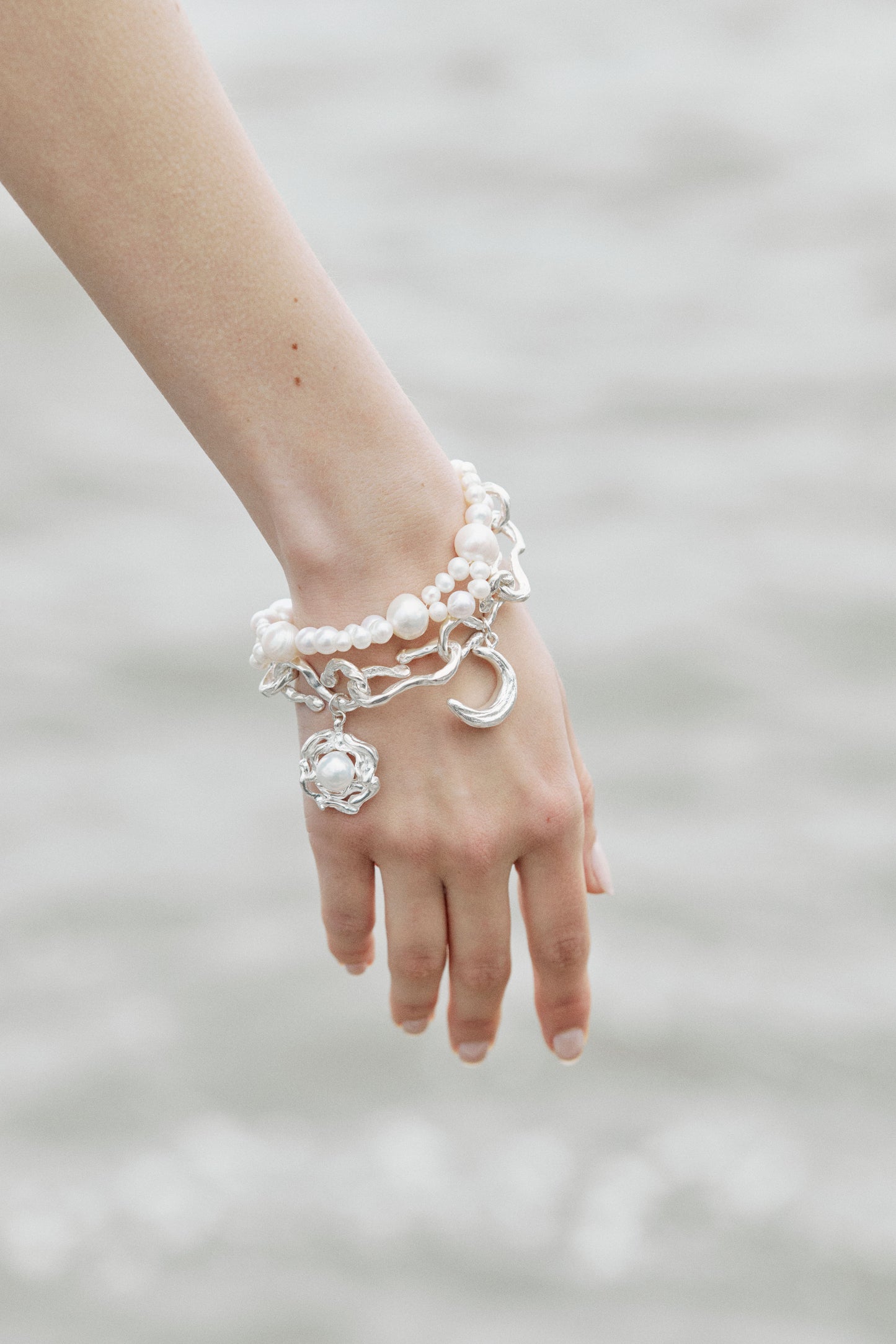 the-virgin-snow-pearl-bracelet-andre-jewelry